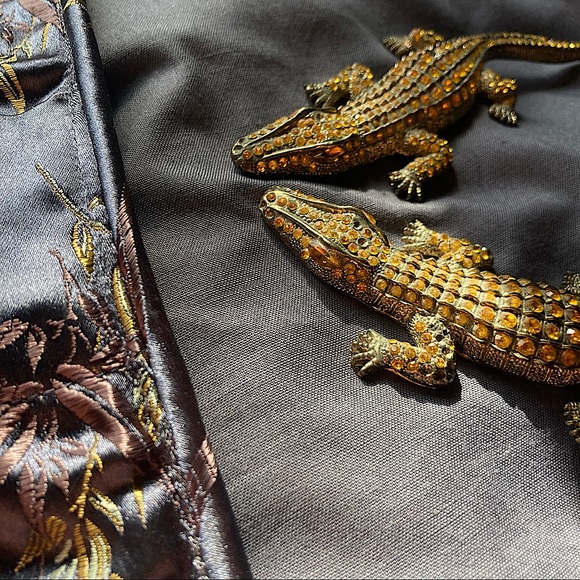 Suite 109 Bamboo Brocade king pillowcases ~ NWOT - Picture 14 of 14